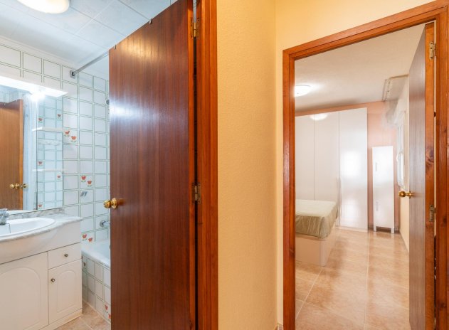 Herverkoop - Appartement - Torrevieja - Playa del Cura