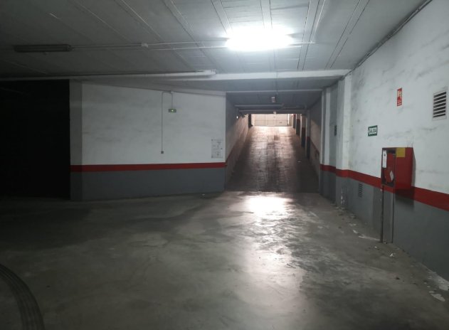 Revente - Parking / Garage - Torrevieja