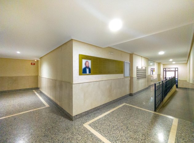 Revente - Appartement - Torrevieja - Acequion