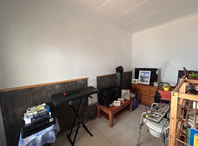 Resale - Villa * - Jacarilla *