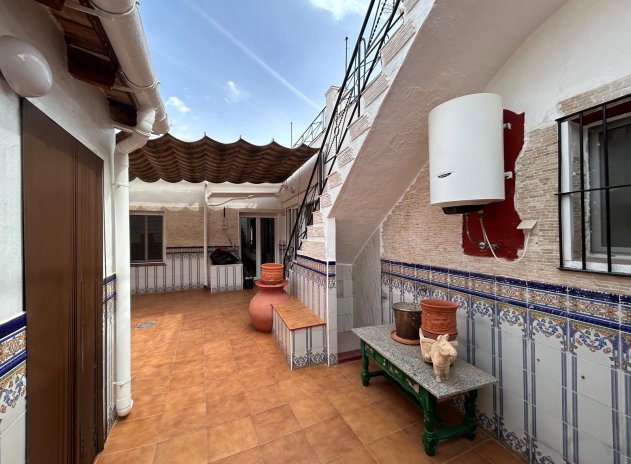 Resale - Villa * - Jacarilla *