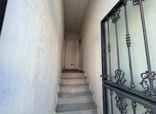 Herverkoop - Commercieel - Jacarilla