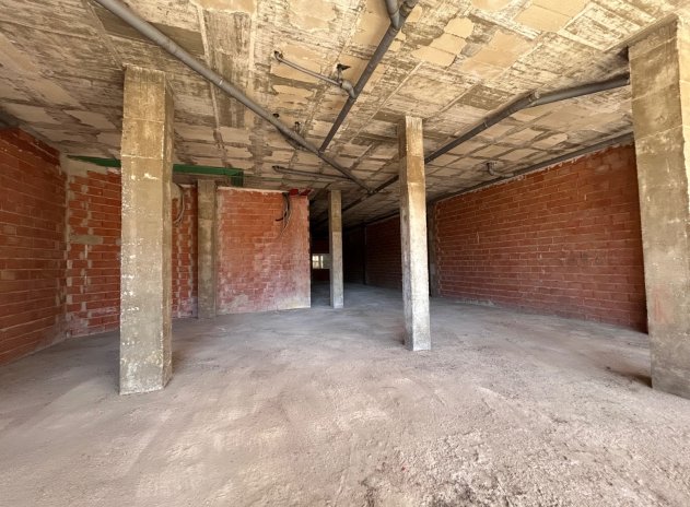 Herverkoop - Commercieel - Jacarilla