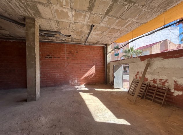 Herverkoop - Commercieel - Jacarilla