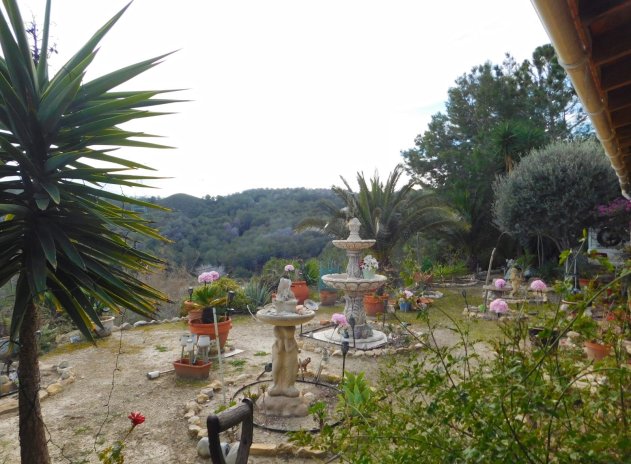 Herverkoop - Finca / Plattelands Woning - Torremendo