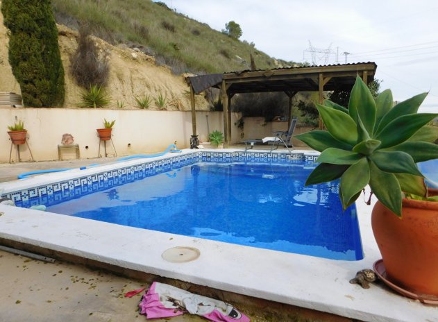 Herverkoop - Finca / Plattelands Woning - Torremendo