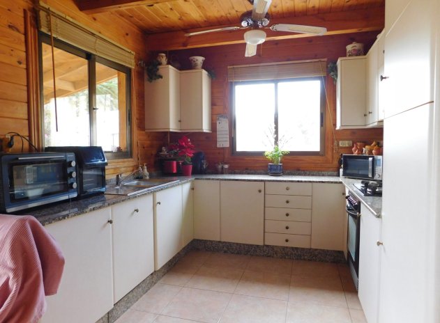 Herverkoop - Finca / Plattelands Woning - Torremendo