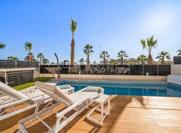 Herverkoop - Villa - Orihuela Costa - Lomas de Cabo Roig