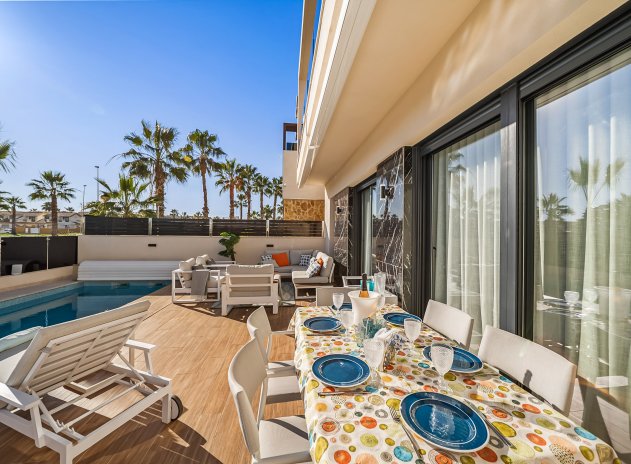 Herverkoop - Villa - Orihuela Costa - Lomas de Cabo Roig