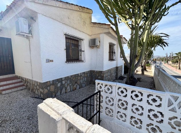 Revente - Villa Detached - Ciudad Quesada