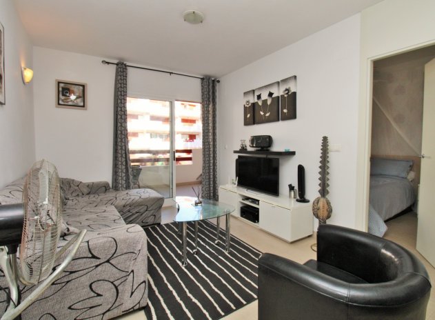 Resale - Apartment / Flat * - Playa Flamenca *