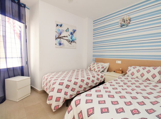 Resale - Apartment / Flat * - Playa Flamenca *