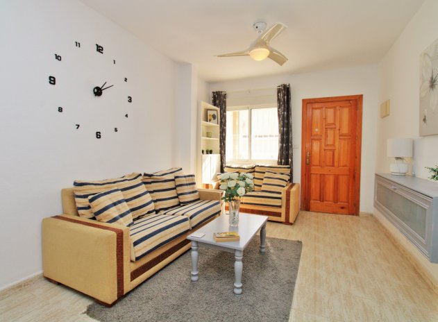 Wiederverkauf - Wohnung - Villamartin - Villamartín