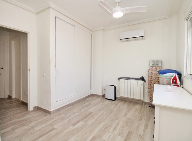 Reventa - Villa - Playa Flamenca