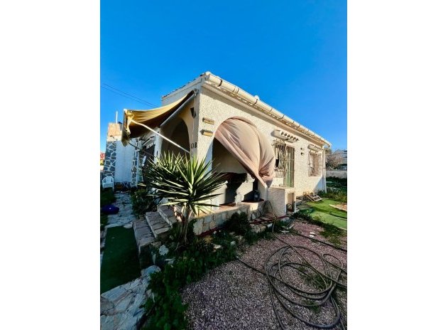 Reventa - Villa - Torrevieja - Aguas Nuevas