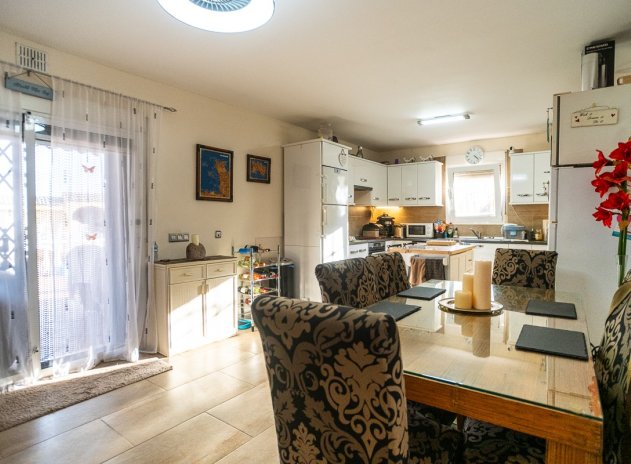 Resale - Villa * - Torrevieja * - Los Balcones *