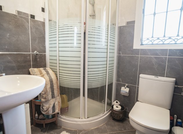 Resale - Villa * - Torrevieja * - Los Balcones *