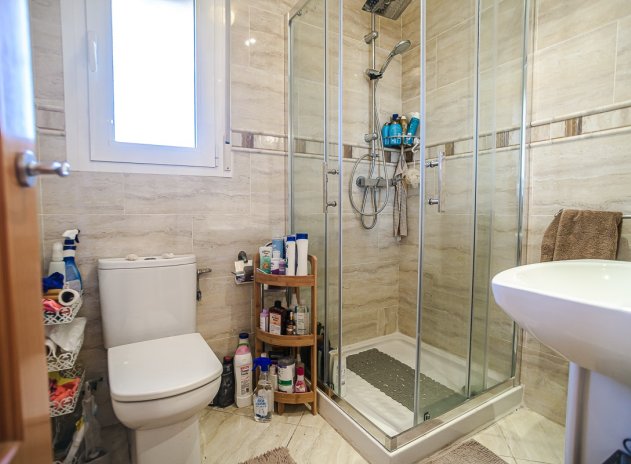 Resale - Villa * - Torrevieja * - Los Balcones *