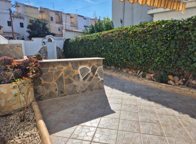 Reventa - Villa - Torrevieja - Los Balcones