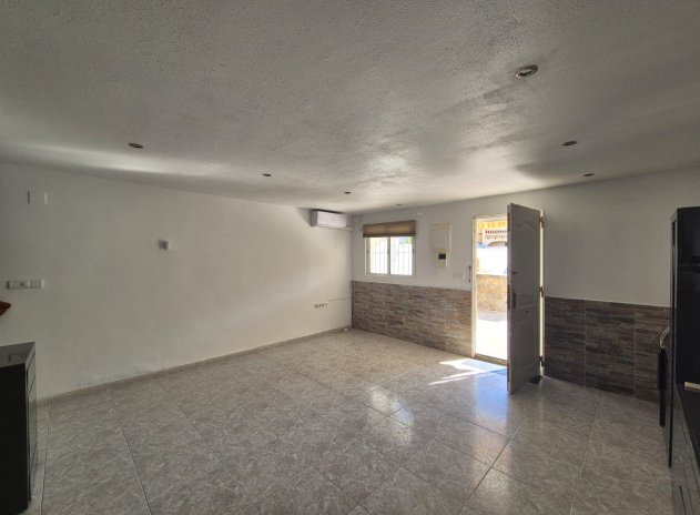 Reventa - Villa - Torrevieja - Los Balcones