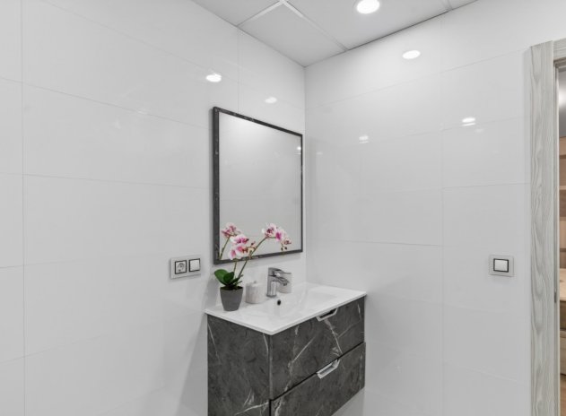 Herverkoop - Villa - Alicante - Rebolledo