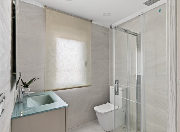 Herverkoop - Villa - Alicante - Rebolledo