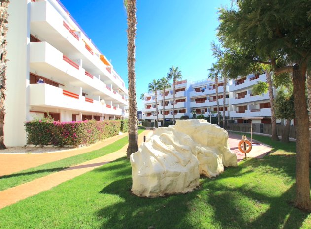 Resale - Apartment / Flat * - Playa Flamenca *
