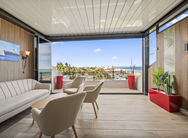 Herverkoop - Finca / Plattelands Woning - Torrevieja