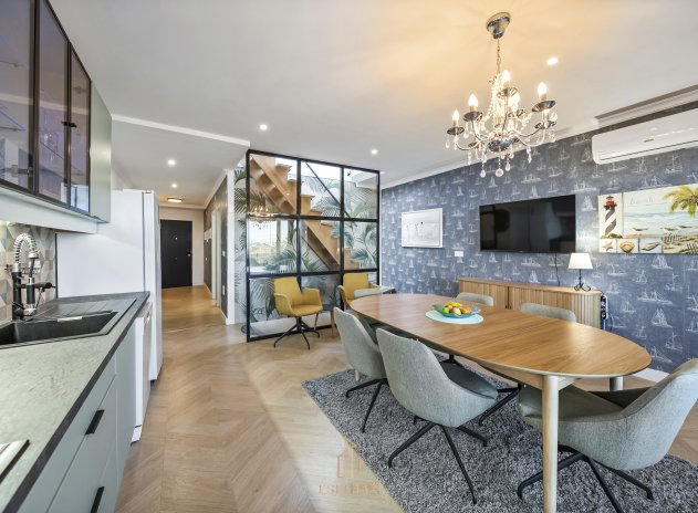 Herverkoop - Finca / Plattelands Woning - Torrevieja