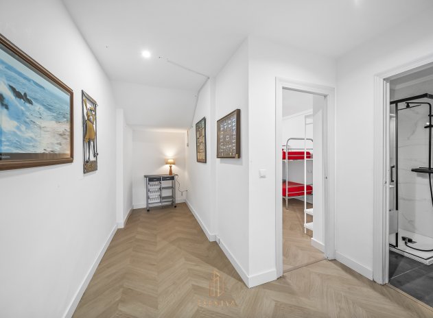 Herverkoop - Finca / Plattelands Woning - Torrevieja