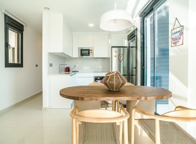 Herverkoop - Appartement - Torrevieja - Calas Blancas