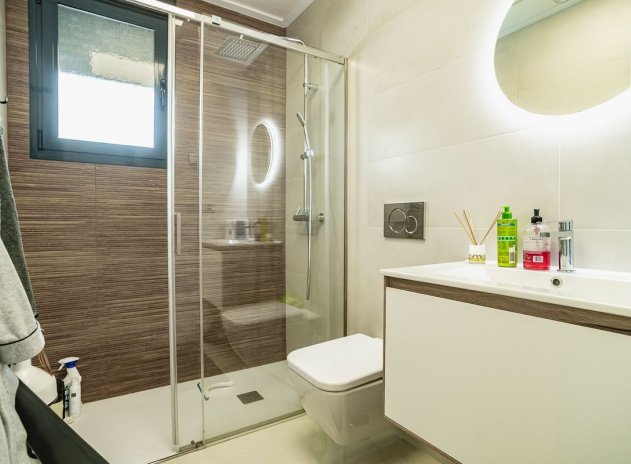 Herverkoop - Appartement - Torrevieja - Calas Blancas