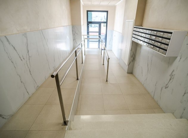 Herverkoop - Appartement - Torrevieja - Calas Blancas