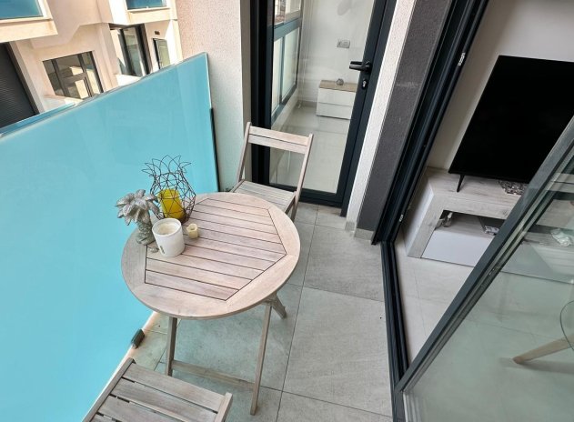 Herverkoop - Appartement - Torrevieja - Calas Blancas