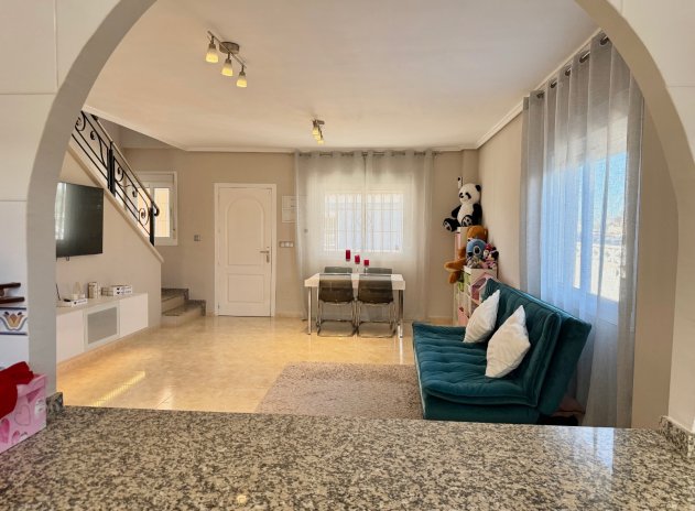 Resale - Villa * - Ciudad Quesada * - Doña Pepa *