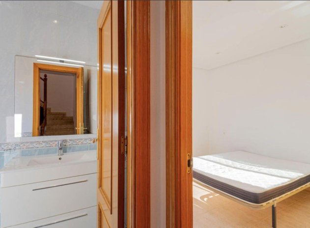 Resale - Townhouse * - Orihuela Costa * - Los Altos *