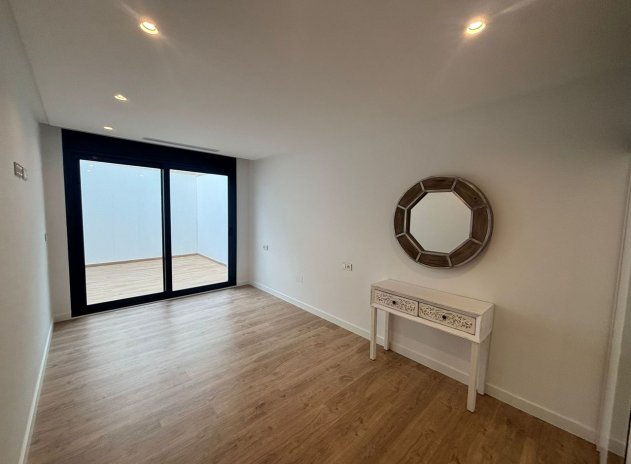 Resale - Villa * - Ciudad Quesada *