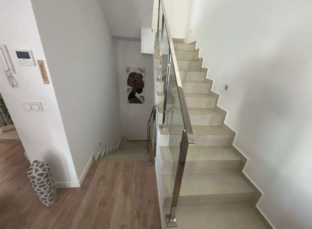 Resale - Villa * - Ciudad Quesada *