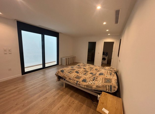 Resale - Villa * - Ciudad Quesada *