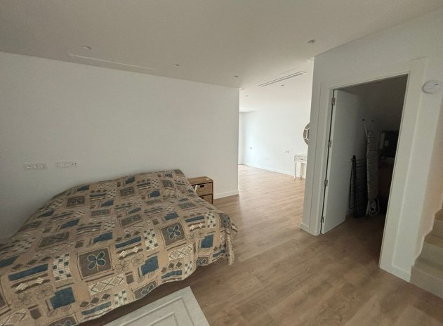 Resale - Villa * - Ciudad Quesada *