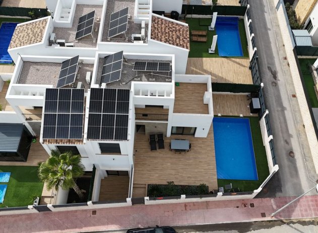 Resale - Villa * - Ciudad Quesada *