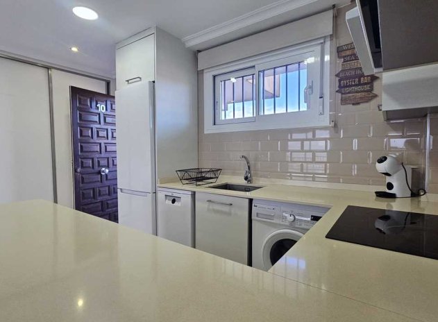 Resale - Apartment / Flat * - Mil Palmeras *