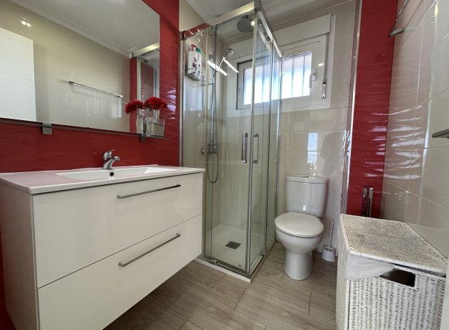 Resale - Apartment / Flat * - Mil Palmeras *