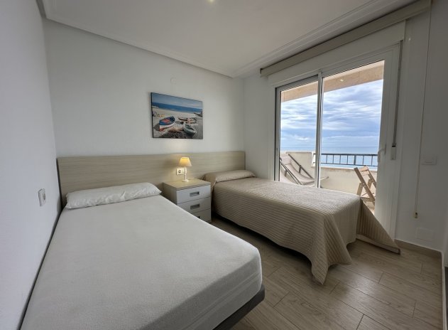 Resale - Apartment / Flat * - Mil Palmeras *