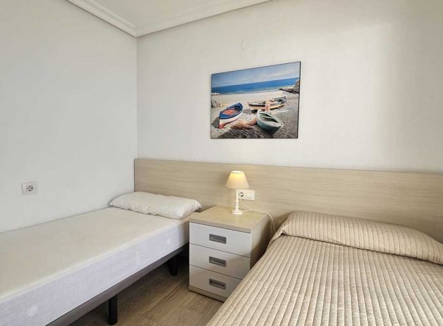 Resale - Apartment / Flat * - Mil Palmeras *