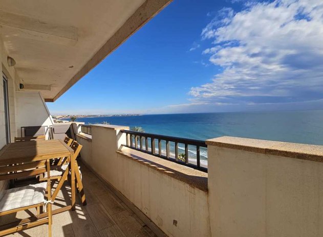 Resale - Apartment / Flat * - Mil Palmeras *