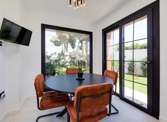 Herverkoop - Villa - Torrevieja