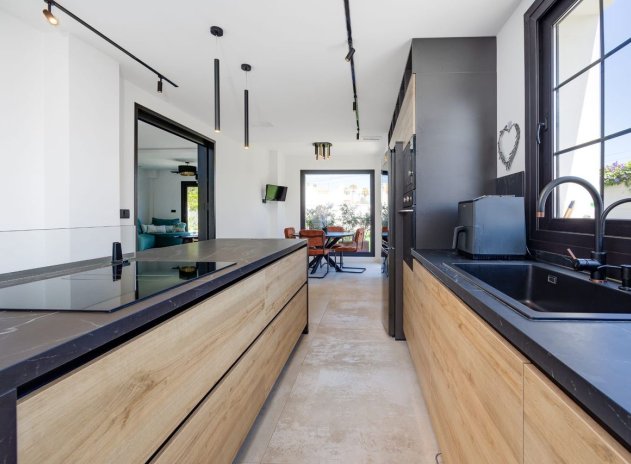 Herverkoop - Villa - Torrevieja