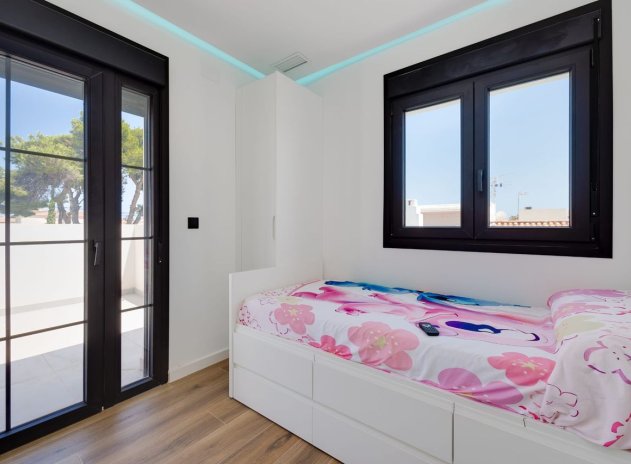 Herverkoop - Villa - Torrevieja