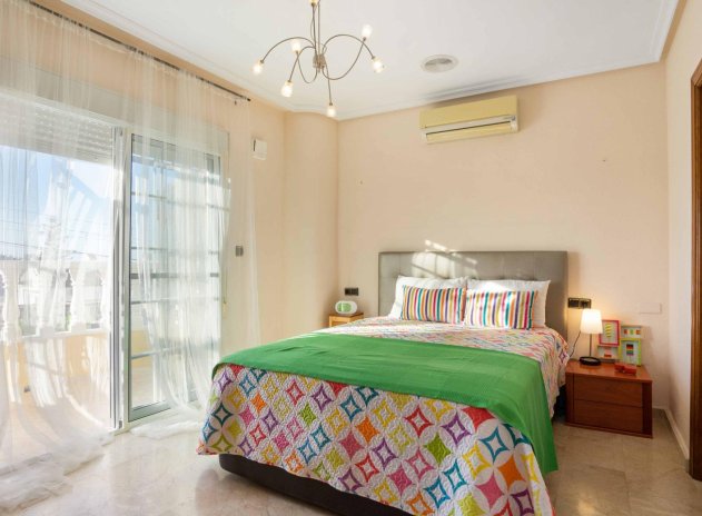 Herverkoop - Villa - Orihuela Costa - La Florida